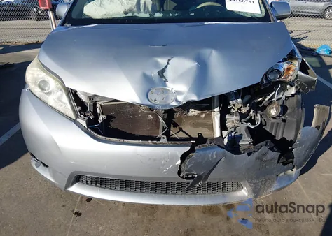 2012 Toyota Sienna Xle V6 8 Passenger from USA, damaged, VIN 5TDYK3DC9CS200007